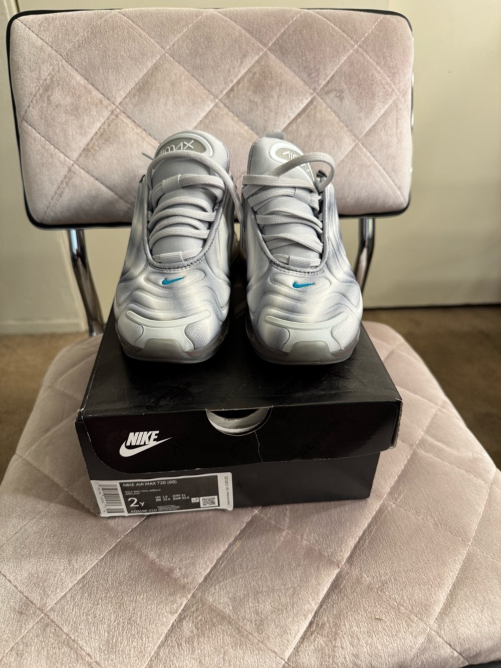 Nike Air Max 720 (GS) Wolf Grey/Teal size 2Y kids shoes